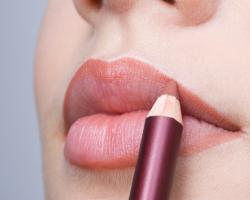 Визуално увеличете устните си: как да го направите с грим?